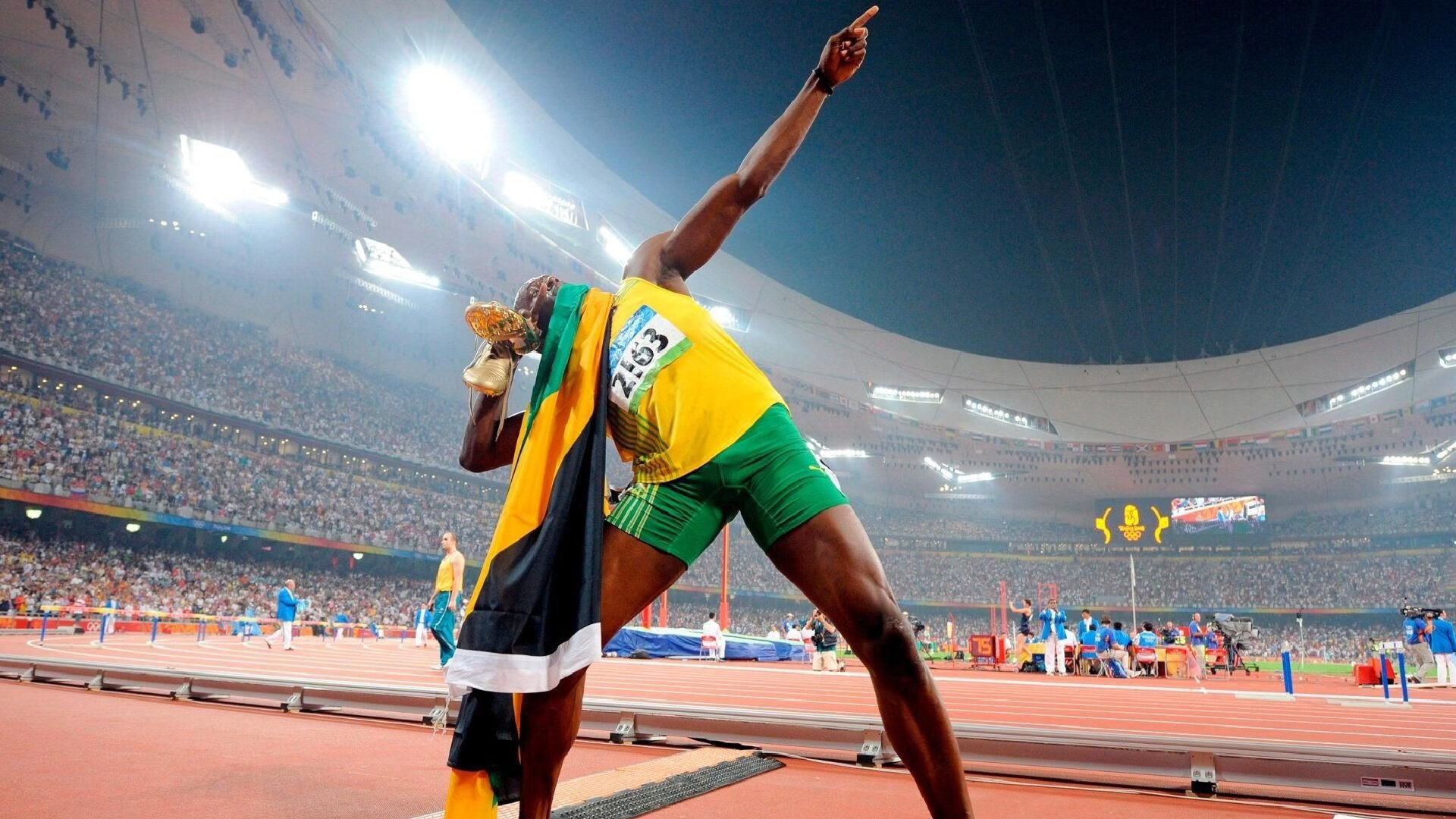 终点线前的挣扎与欢笑,终点前的快乐